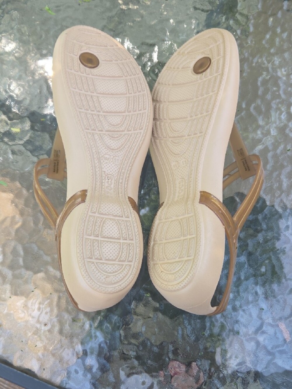 CROCS Iconic Comfort Women’s Tan Jelly Slingback Sandals - Picture 4 of 5